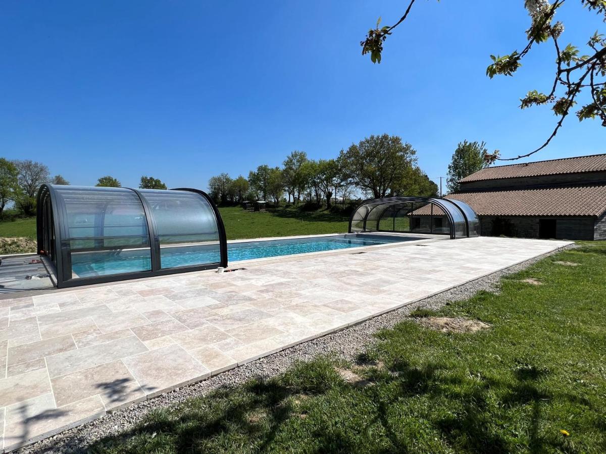 مبيت وإفطار Le Poiré-sur-Vie La Milliere - Piscine & Campagne - Cathelineau & Lescure المظهر الخارجي الصورة
