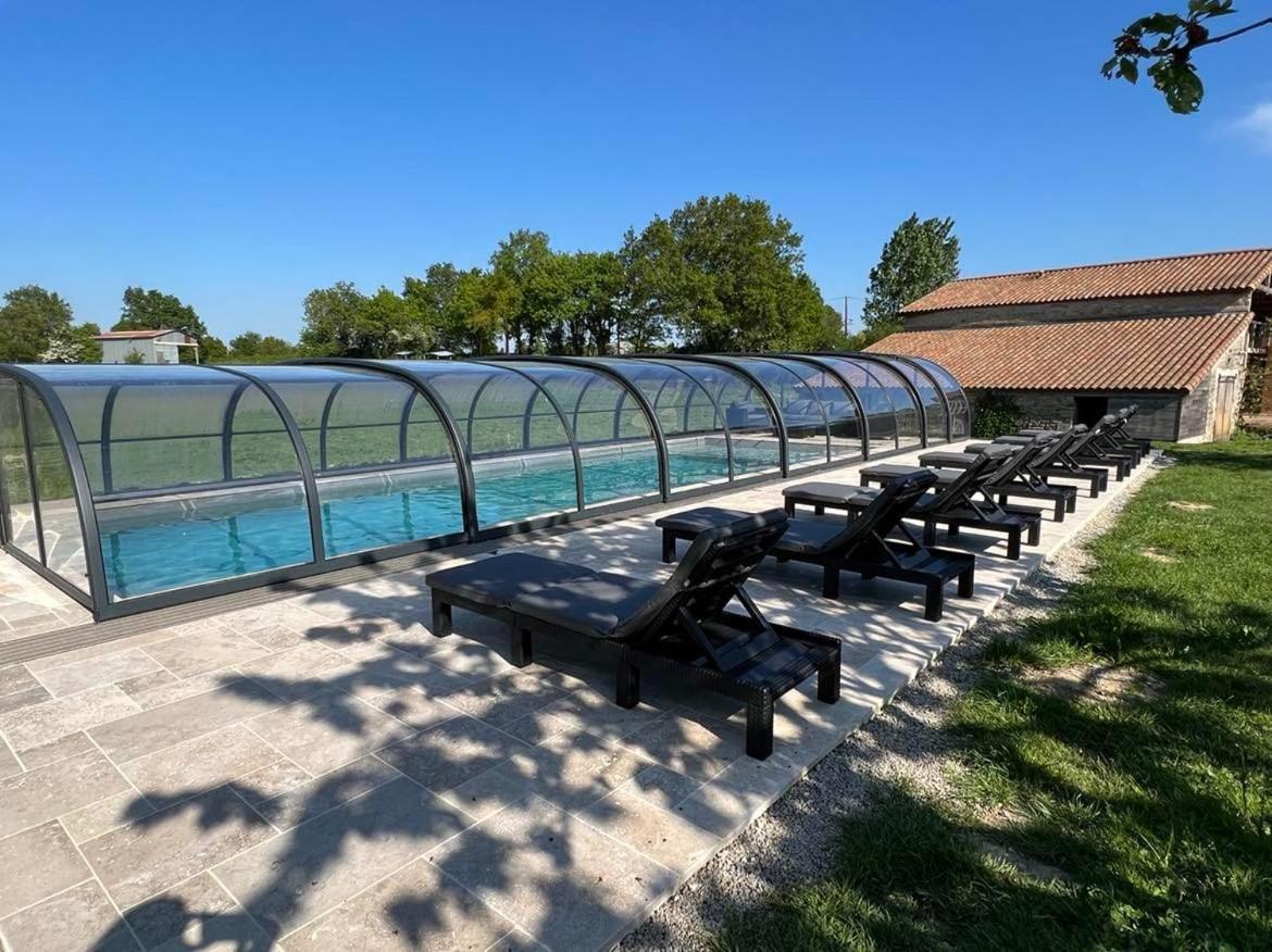 مبيت وإفطار Le Poiré-sur-Vie La Milliere - Piscine & Campagne - Cathelineau & Lescure المظهر الخارجي الصورة